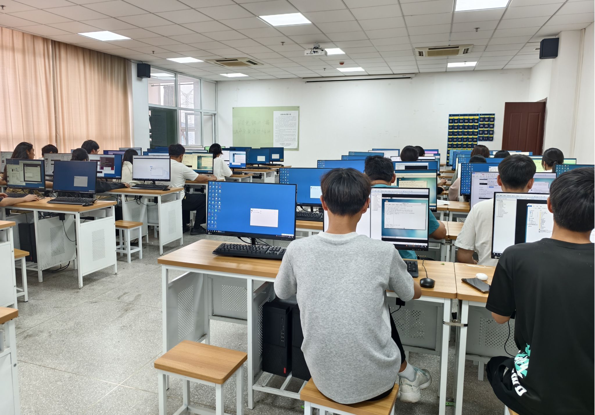 數據驅動未來 校第十一屆技能大賽大數據應用開發賽項精彩回顧