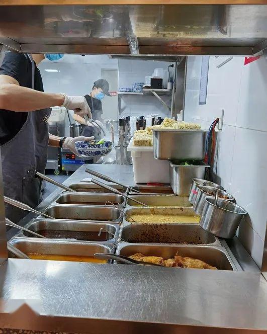 餐飲小館迎來最大危機 一碗面2.99元，海底撈挑起價格戰，品牌快餐如何生存？